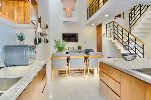 Casa arbol 2-bedroom house with AC in all the house