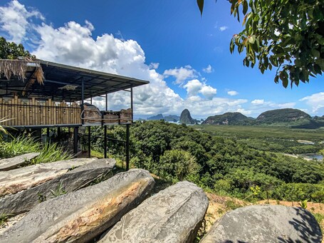 Samet Nangshe Goodview - view 3