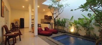 Bougainvillea Villa Seminyak by Parigata