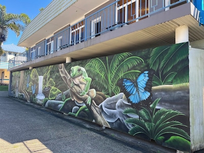 Innisfail Riverfront Motel