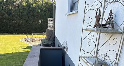 Ferienwohnung Bauer" mit Privatem Garten und Wi-Fi