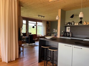 Interior - Apartment 'Am Stadtwald' with Mountain View, Private Terrace and Wi-Fi (Triberg)