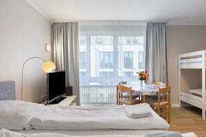 1 quarto, Wi-Fi de cortesia, roupa de cama