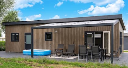 Holiday Home in Molenschot near Nature Reserves