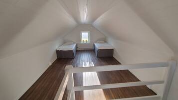 2 多间卧室、WiFi、床单