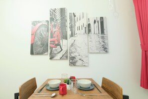 Living area - Fuente Nishi Sugamo by Tranova (Tokyo)