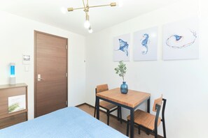Living area - Fuente Nishi Sugamo by Tranova (Tokyo)