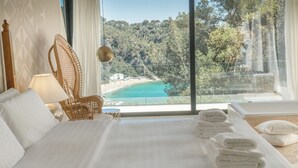 6 Schlafzimmer, laptopgeeigneter Arbeitsplatz, Bügeleisen/Bügelbrett