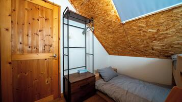 3 bedrooms, iron/ironing board, free WiFi