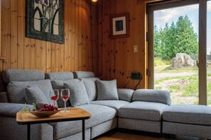 Flat-screen TV - RONIN LODGE (Furano)
