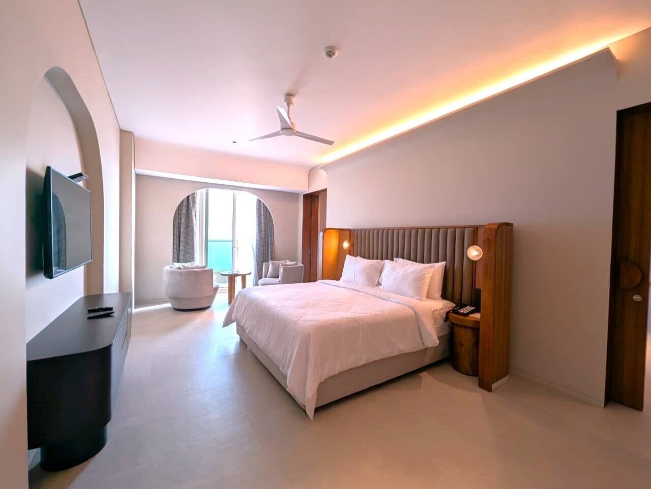 Dubbelrum - smekmånad - havsutsikt | Värdeförvaringsskåp på rummet, skrivbord och mörkläggningsgardiner