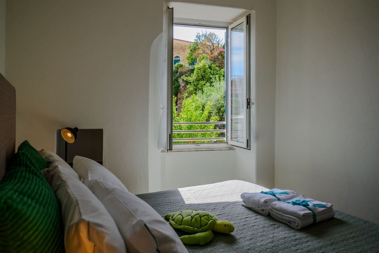 2 sovrum, skrivbord, gratis wi-fi och sängkläder