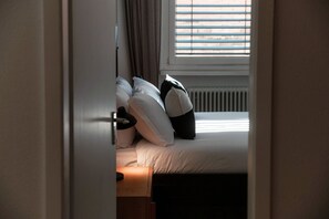 1 bedroom, iron/ironing board, free WiFi, bed sheets - App. with balcony and lake view (Castagnola 501) (Lugano)