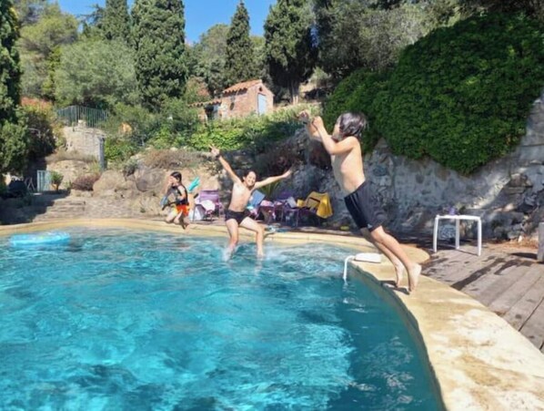 Piscina a l'aire lliure 