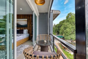 Hus, hageutsikt | Terrasse/patio