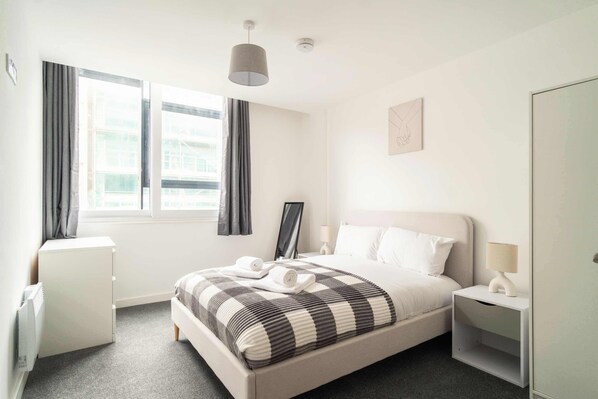 1 Schlafzimmer, Schreibtisch, Bügeleisen/Bügelbrett, WLAN