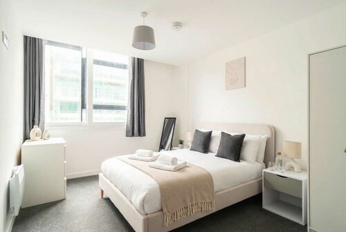 Spacious 1 Bed Apartment in the Heart of Preston