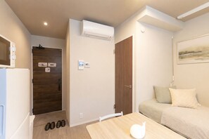 1 bedroom, desk, free WiFi - Fiore Kinshicho by Tranova (Tokyo)