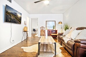 Apartment | 1 bedroom - Beautiful Getaway Nears Asian Dist (Oklahoma City)