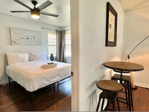 Apartment | 1 bedroom - Beautiful Getaway Nears Asian Dist (Oklahoma City)