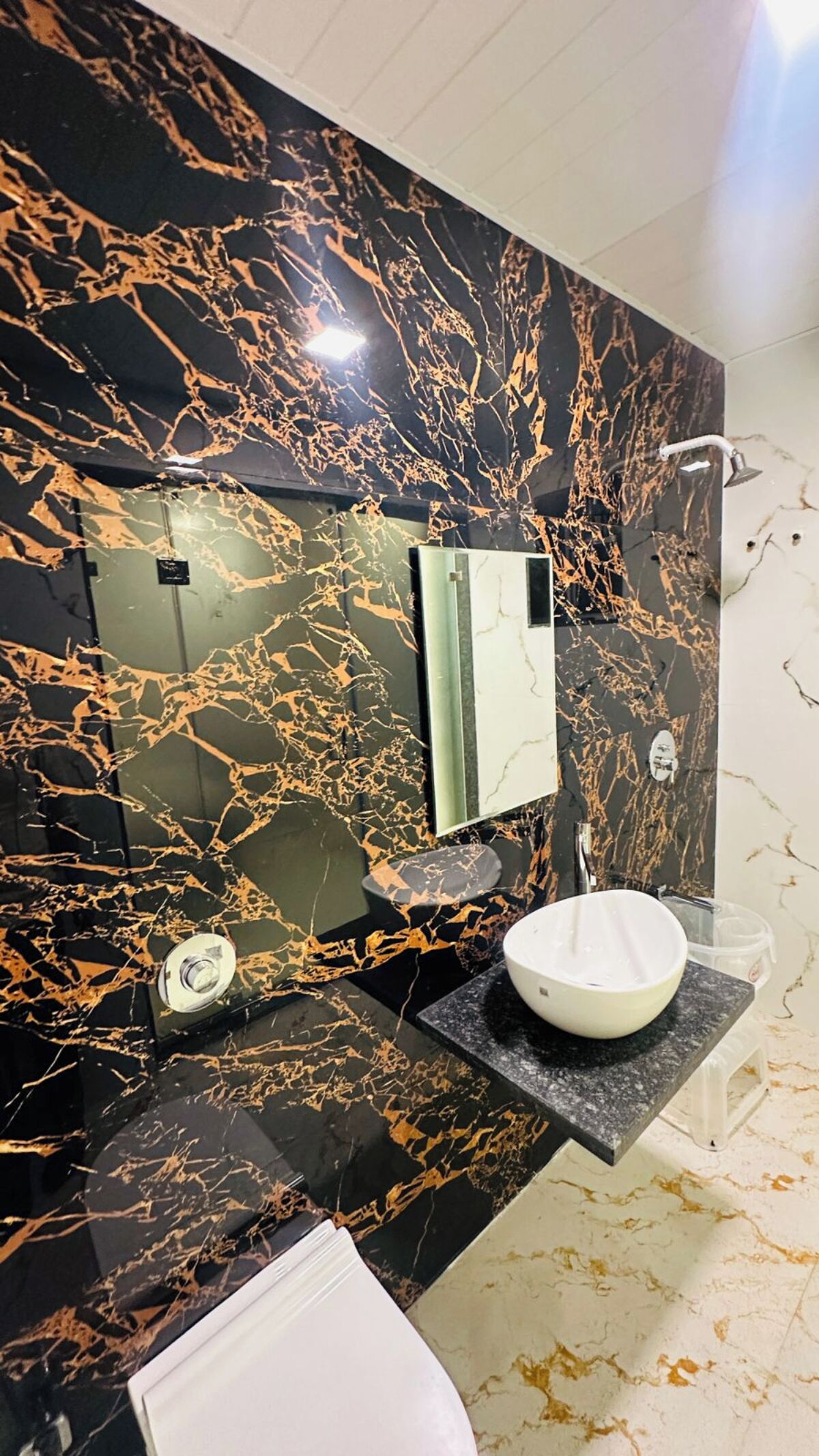 Deluxe Double Room | Bathroom