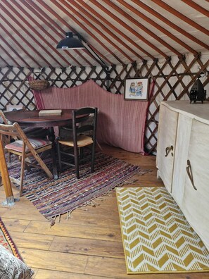 تناول الطعام