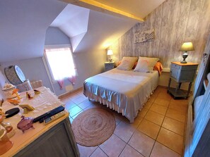 3 Schlafzimmer, Bügeleisen/Bügelbrett, WLAN, Bettwäsche