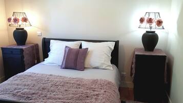 3 chambres, fer et planche Ă repasser, Wi-Fi gratuit, draps fournis