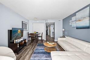 TV - Oceans One Resort Unit 404 - Oceanfront (Myrtle Beach)