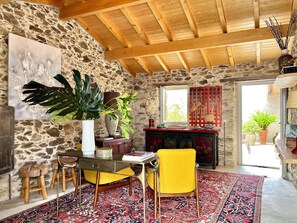 Interior - Enchanting rustic escape with romantic vibes (Coiço)