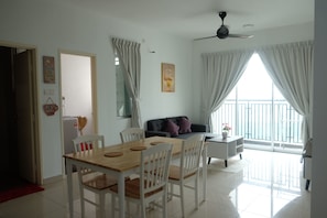 Apartment | Living area - Aliff Avenue 2103 By Natol (Johor Bahru)