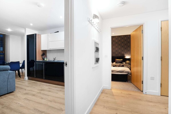 2 bedrooms, iron/ironing board, WiFi, bed sheets - Central 2 Bedroom Flat (South Yorkshire)