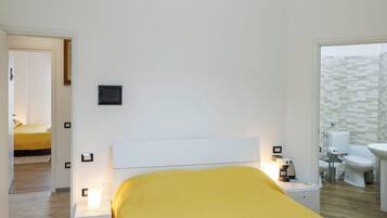 Familien-Doppel- oder -Zweibettzimmer