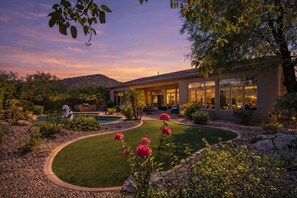 Exterior - Sunrise Retreat- Mtn Views-Pool- Long Term Stays! (Scottsdale)