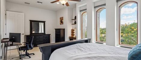 4 bedrooms, iron/ironing board, travel crib, free WiFi