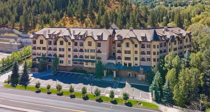 Walk to Avon | Nottingham Lake | Game Room & Gym