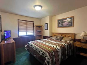 3 bedrooms, iron/ironing board, WiFi, bed sheets - Northern Resort #17 (Minocqua)