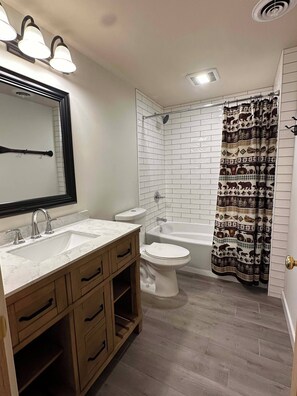 Douche, serviettes fournies