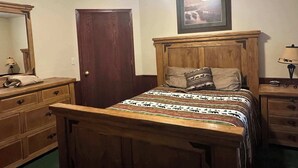 3 bedrooms, iron/ironing board, WiFi, bed sheets - Northern Resort #17 (Minocqua)