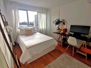 1 chambre, fer et planche Ă repasser, Wi-Fi, draps fournis