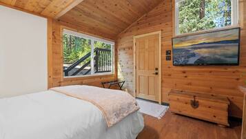 3 slaapkamers, een strijkplank/strijkijzer, reisbedje, wifi