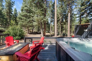 Bain à remous extérieur