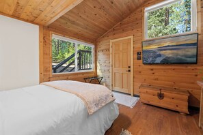 3 soverom, strykejern/-brett, reiseseng for barn og wi-fi