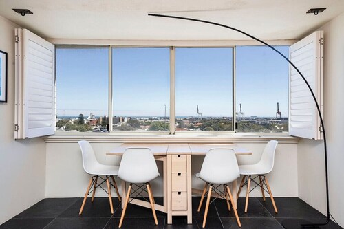 Ocean Breezes Central Fremantle Apartment