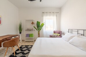 1 غرفة نوم ومكواة/لوح كي وواي فاي مجانًا وملاءات أسرّة