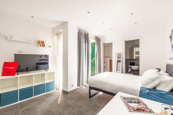 Bügeleisen/Bügelbrett, kostenloses WLAN, Bettwäsche