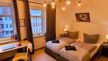 3 bedrooms, desk, free WiFi