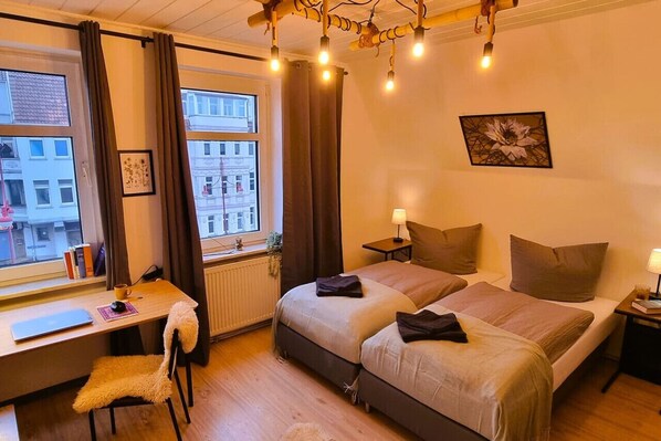 3 chambres, bureau, Wi-Fi gratuit