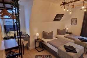 3 habitaciones, escritorio y wifi gratis