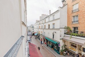 Balcony - University Special! Mobility Lease: Rue Mouffetard, Jardin du Luxembourg (Paris)